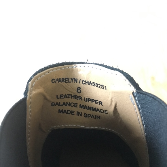 NIB STEVE MADDEN Chaselyn Suede Boots - Picture 5 of 8